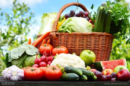 10月24日：“农产品批发价格200指数”比昨天上升0.67个点